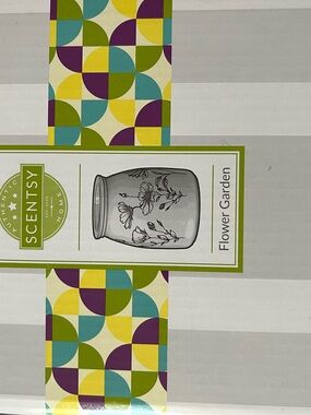 Scentsy Flower Garden Box with Bright Geometric Accents
